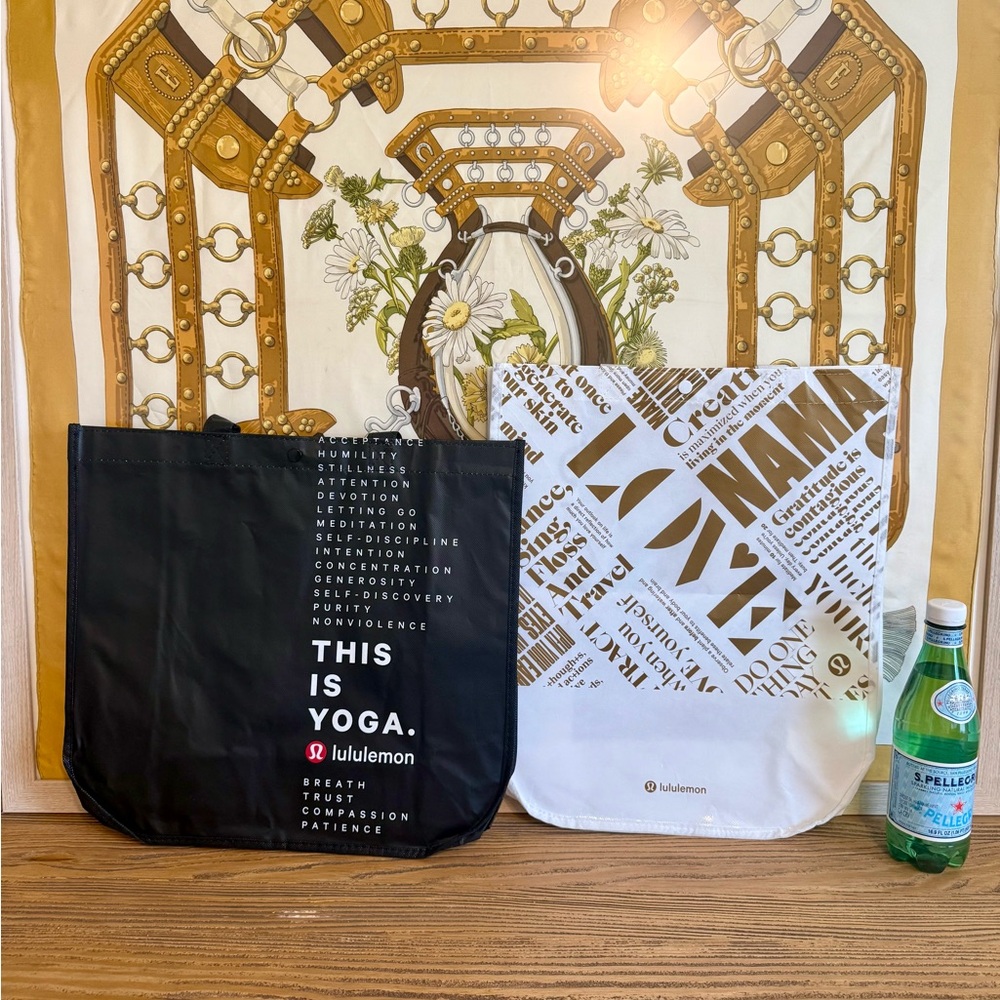 🍋 2 Lululemon Bags